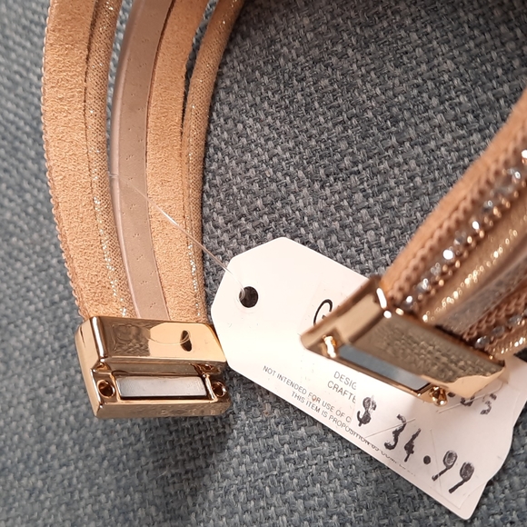 Cream Leather Gold Accent  Gem Stone Rhinestone Magnetic Closure Br… - Picture 4 of 6